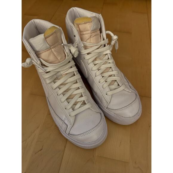 Nike Blazer Mid '77 White Retro High tops US 8.5 40 - Picture 2 of 5